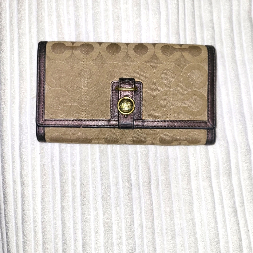 Coach Vintage Tan & Brown Women's Wallet